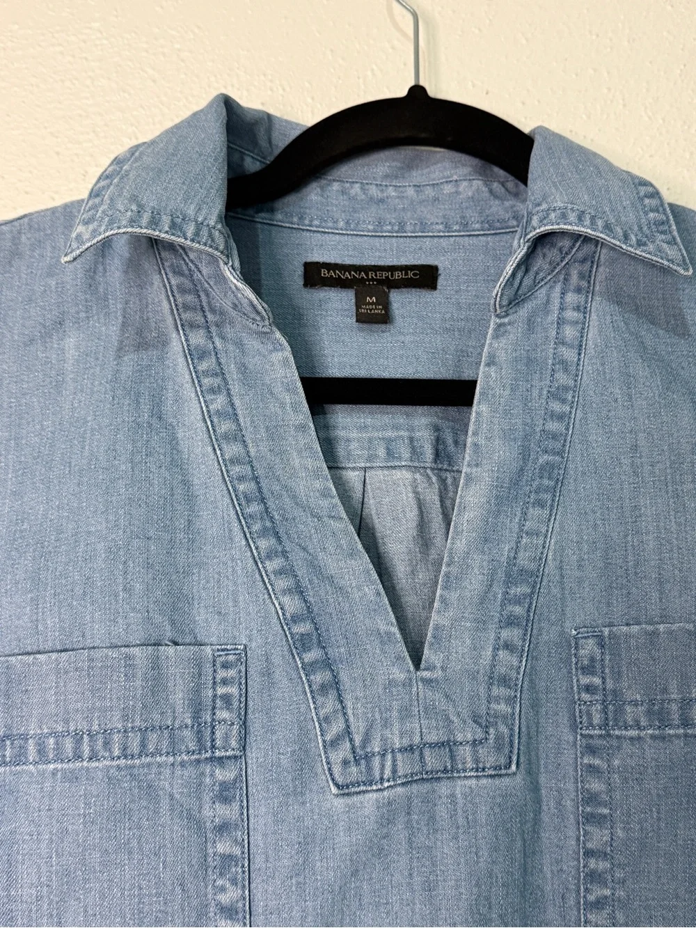 Banana Republic Light Blue, Long-Sleeved Denim Pullover. Sz M